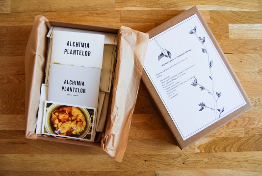 Atelier Tron propune un crisis kit care să ne ajute să valorificăm zilele de izolare