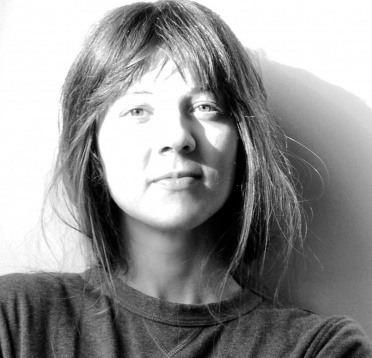 Însemnări din vremea #stămacasă – Mădălina Teler