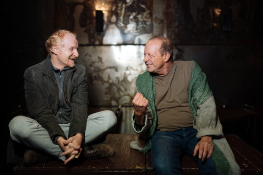 unteatru - Spectacole în premieră, transmisiuni online și concerte în aer liber în ultimul weekend de festival