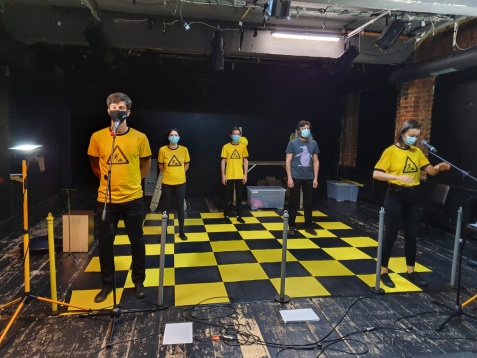 unteatru - Spectacole în premieră, transmisiuni online și concerte în aer liber în ultimul weekend de festival