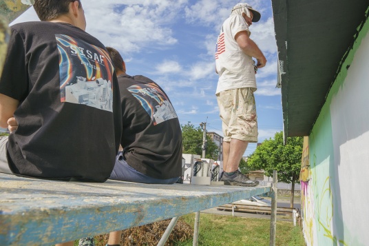 Cea mai mare lucrare de artă stradală din România va fi la Sibiu - peste 1.600 metri pătrați de culoare completează Turul de Street Art