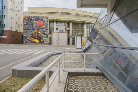 Cea mai mare lucrare de artă stradală din România va fi la Sibiu - peste 1.600 metri pătrați de culoare completează Turul de Street Art