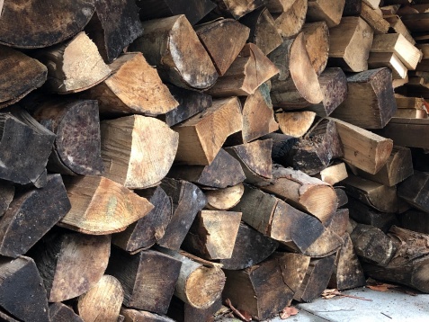 Ne-am mutat. Tot în Cartierul Creativ. 