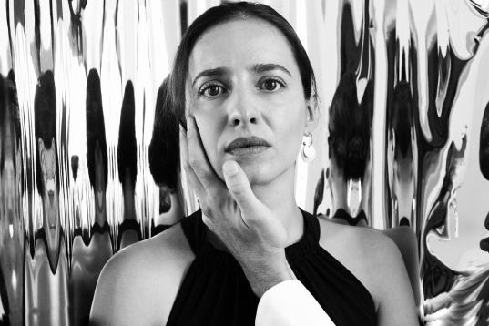 Zece femei din literatura română sparg stereotipurile 