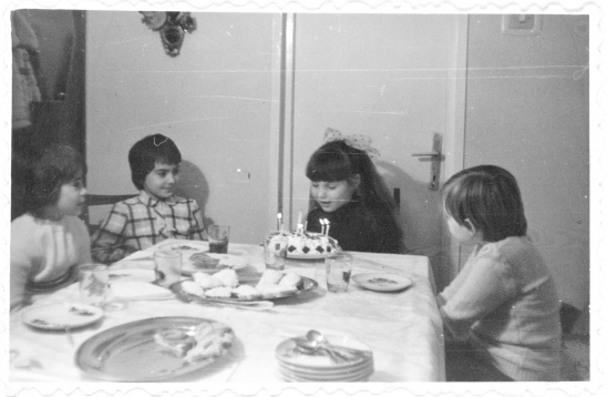 5 expoziții și călătorii înspre exterior, dar și înspre interior, în spațiile galeriei Celula de Artă în luna mai