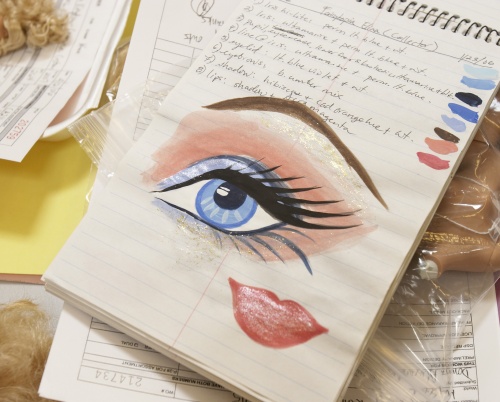 Povestea din spatele jucăriilor