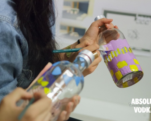 Invitație la inspirație de la UNArte și ABSOLUT