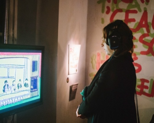 Andreea Dobrin // Ţică! Ceauşescu has fallen!