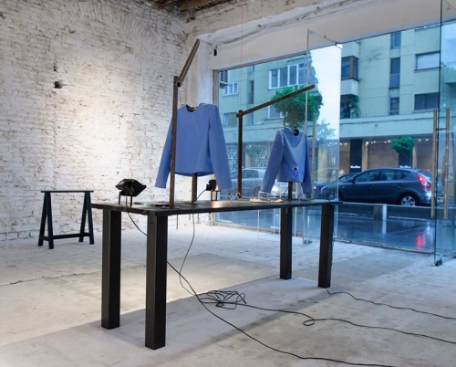 PRICK, TICKLE, POISON