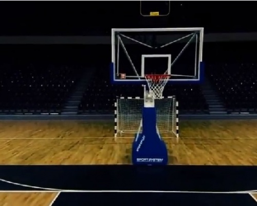 Alături de Echipa Națională de Baschet Feminin