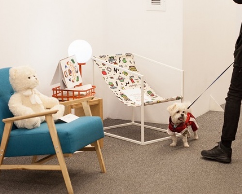 ROD Cărturești // Please do not sit here #2