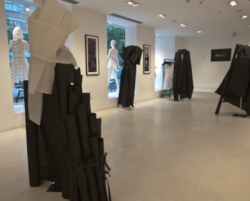 CARMEN SECAREANU // Doamne în așteptare. a solo show of Carmen Secăreanu