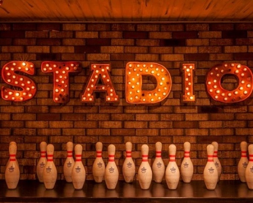 STADIO RESTAURANT CU ATRIUM // Color me smart!