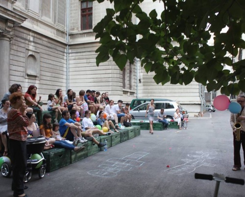 Universitatea ludică @Comuna Universitară 