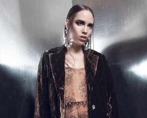 Emese Bakó // The lies have to travel 