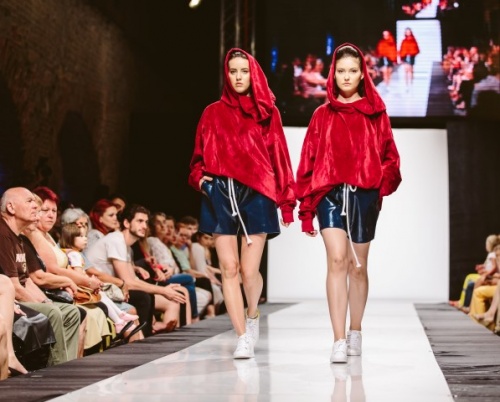 Ioana Grama // Amibas*