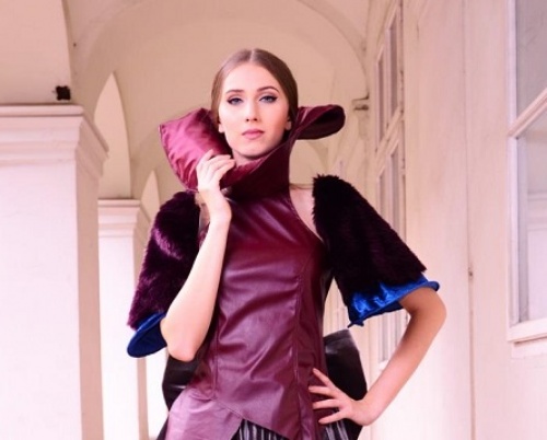 Oana Diana Hăbășescu // Geneviève