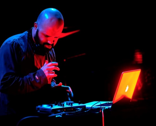 Noul album Electric Brother, audiție în sistemul Dolby Atmos