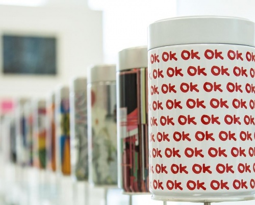 20.000 de cutii illy îmbrăcate în design-ul unui tânăr artist român