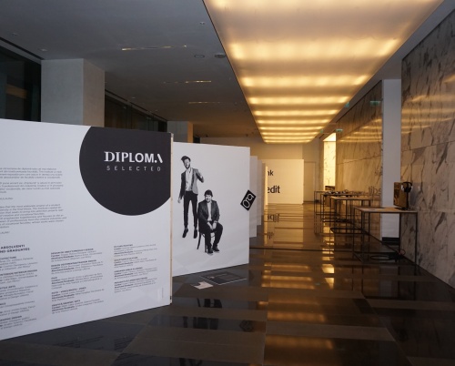 Diploma Selected se redeschide