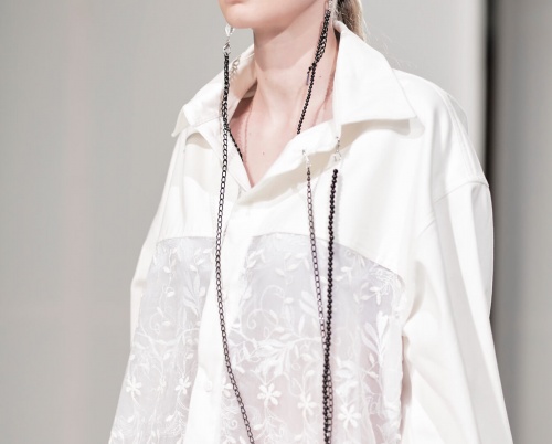 Bianca Negrea // Confused