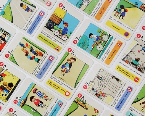 Expoziţie cu obiecte de design cehoslovac găsite în România