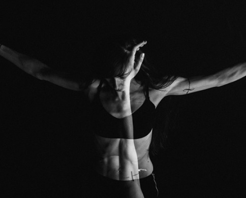 Prezentări, lansare de carte şi o nouă expoziţie Exposing Movement 