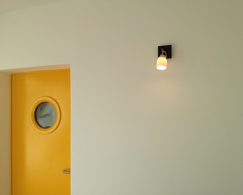 CREATIVE CRIBS #7 / Vizită în mansarda electrică 