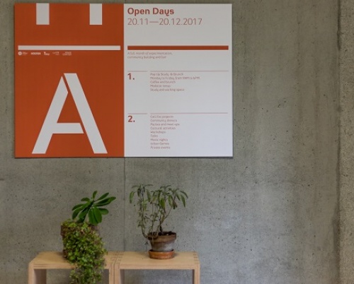 CREATIVE CRIBS #10 / Welcome to the Hub