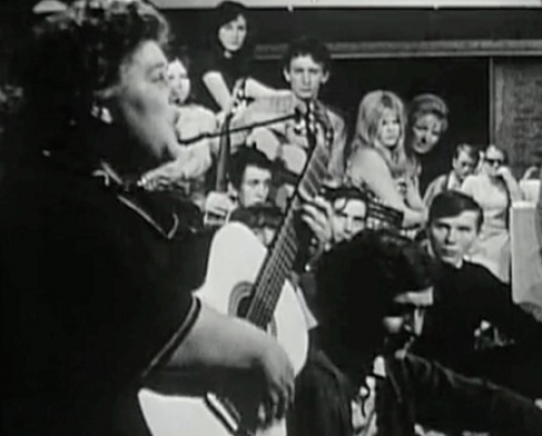 Am adoptat filmul „Cântecele angajate ale lui Colette Magny” la #OWR11