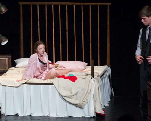 Spectacolul "Respectfully yours" face parte din micro-stagiunea stArtAct @unteatru