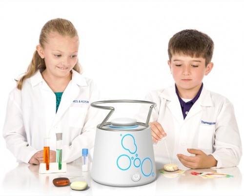 ANA MARIA URDUCEA // SOAPY DISPOZITIV- JUCARIE PENTRU RECICLAREA ULEIULUI UZAT ȘI TRANSFORMAREA ACESTUIA ÎN SĂPUN