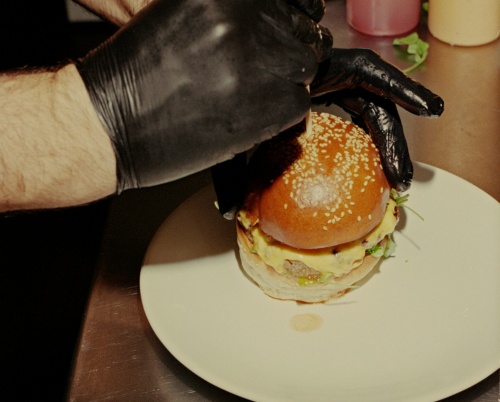 Burgeria Știrbei, un loc delicios de sincer