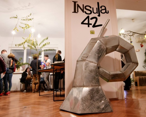 Descoperă un spaţiu-acvariu la Insula 42