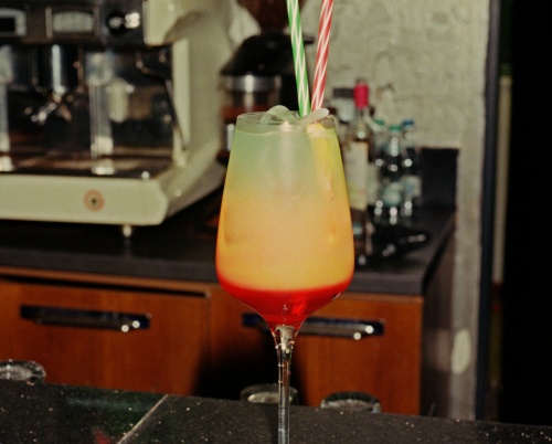 “La Biblioteca”, pub-ul cu trecut literar din Cișmigiu