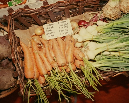 Legume și fructe cu gust la Earth Food