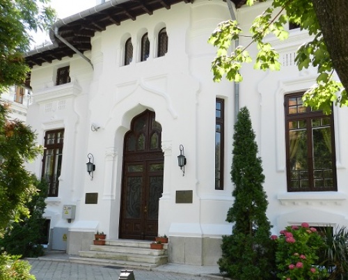 BALASSI INSTITUTE // INFLUENȚA MAGHIARĂ ÎN TEATRUL BAUHAUS