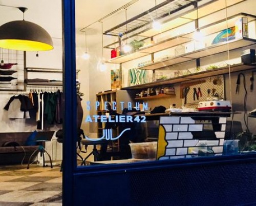 THE HIVE // CORPUL UMAN – MIX DE PERSPECTIVE 