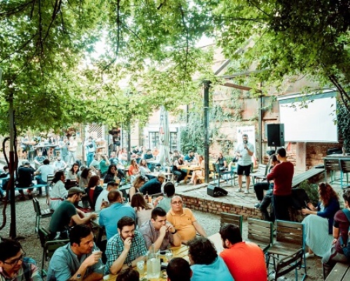 J’AI BISTROT // SILENT PARTY ÎN GRĂDINĂ