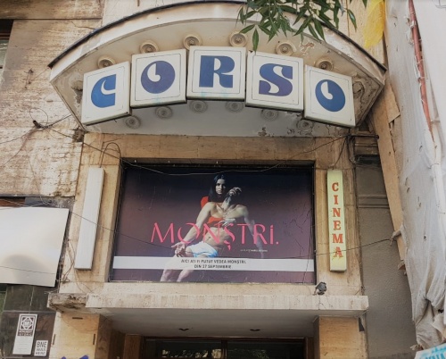 ,,Aici ați fi putut vedea Monștri. din 27 septembrie’’