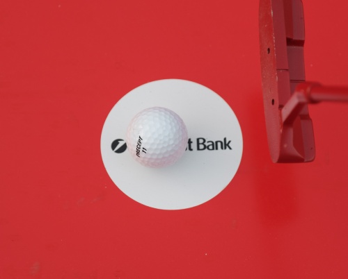 RDW Open Air propune vizitatorilor un joc de unigolf prezentat de UniCredit Bank 