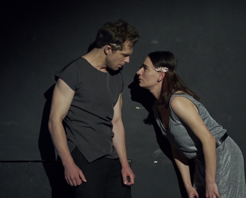 Primul teatru independent care a transmis spectacole live, revine pe ecranele din toată țara