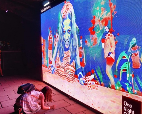 Instalația de artă și inteligență artificială Fii un tablou viu, dezvoltată de One Night Gallery, poate fi vizitată gratuit la Muzeul Copiilor