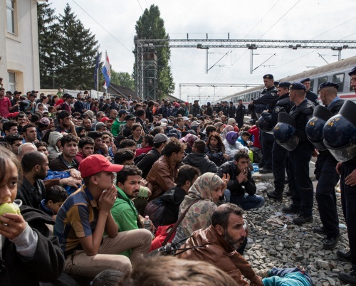 A doua săptămână din programul Bucharest Photofest