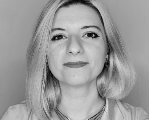 Interviu cu Mihaela Ion, co-fondatoarea Revistei Atelierul și a Creative Nights Talks