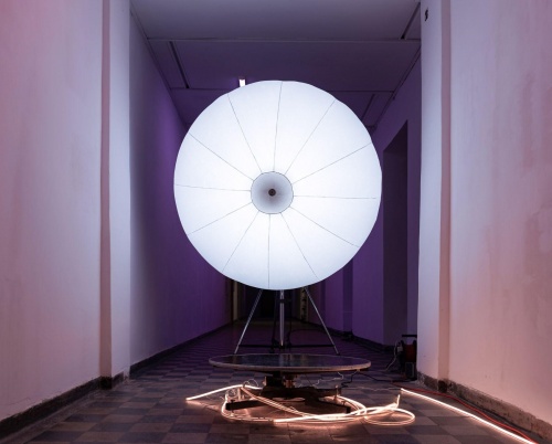 STAYCATION - Perspective asupra identității femeii 