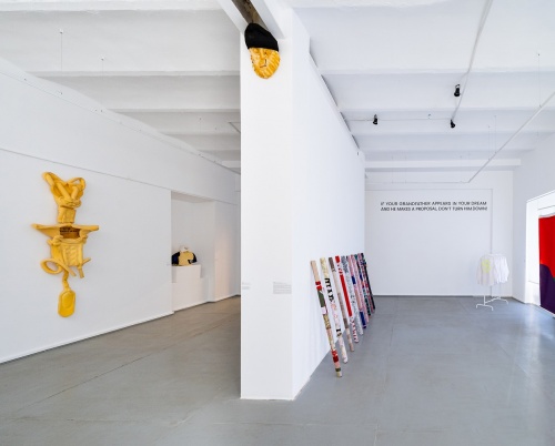 Expoziția Jocuri preferate la Galeria Ivan până pe 8 aprilie 