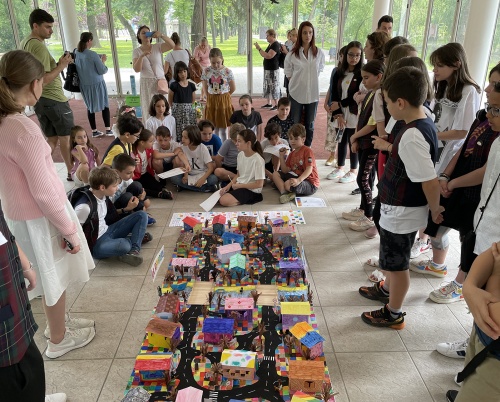 De-a Arhitectura invită profesorii să își înscrie clasa la unul dintre opţionalele integrate de educație de mediu construit 