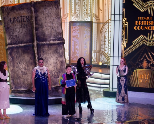 TransLucid, piesă de teatru despre persoane trans, câștigă un premiu la UNITER