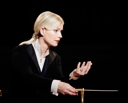 Dirijoarea Anu Tali, pe scena Festivalului Internațional George Enescu